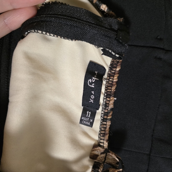 Ruby Rox Leopard Dress - Picture 4 of 9